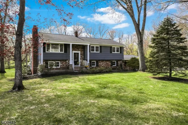 36 Coppergate Dr, Bernards, NJ 07920 - #2