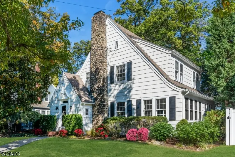 712 Forest Ave, Westfield, NJ 07090 - #1