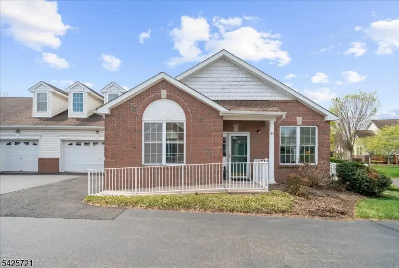 22 Samson Dr, Raritan, NJ 08822 - #2