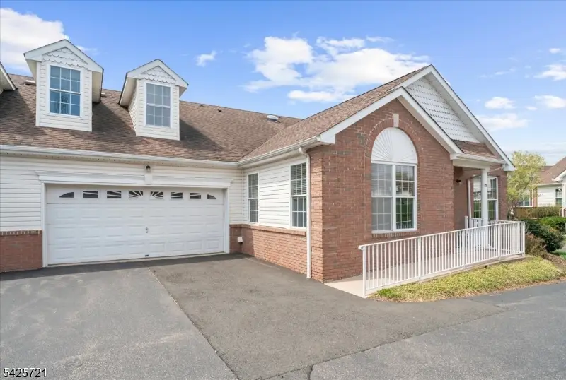 22 Samson Dr, Raritan, NJ 08822 - #3