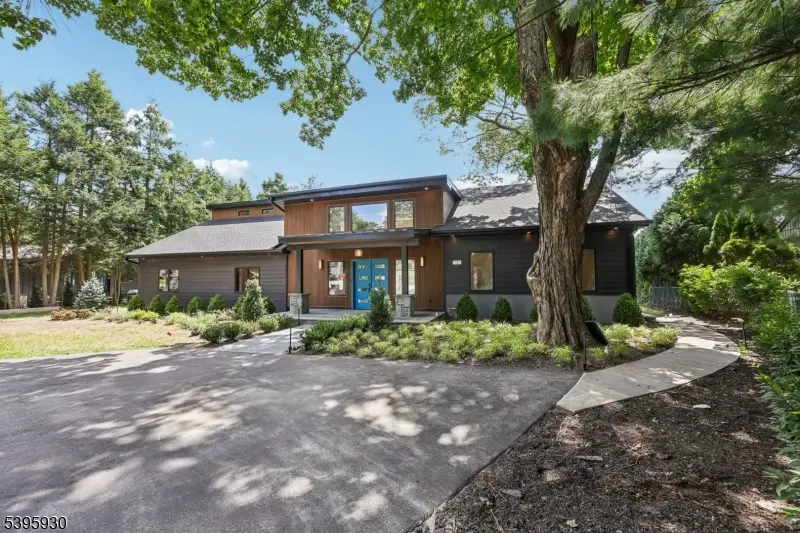 12 Rocky Point Rd, Hewitt, NJ 07421 - #2