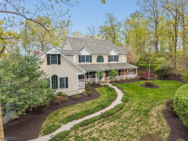 15 White Oak Dr, Union, NJ 08802 - #3