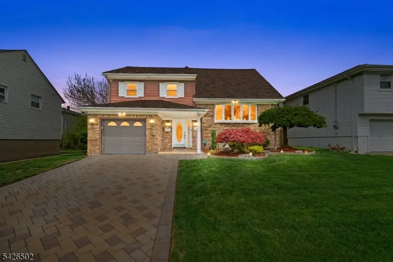 425 Victor St, Saddle Brook, NJ 07663 - #1