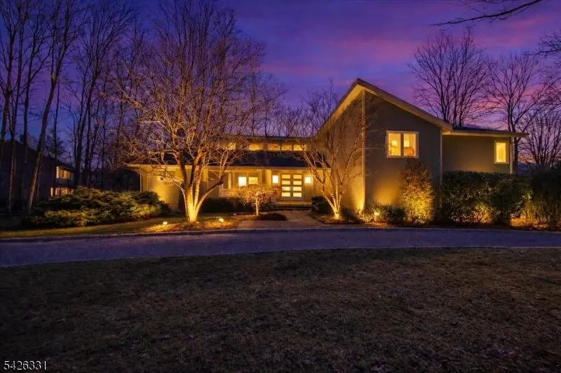 2 Exeter Ln, Morris, NJ 07960 - #2