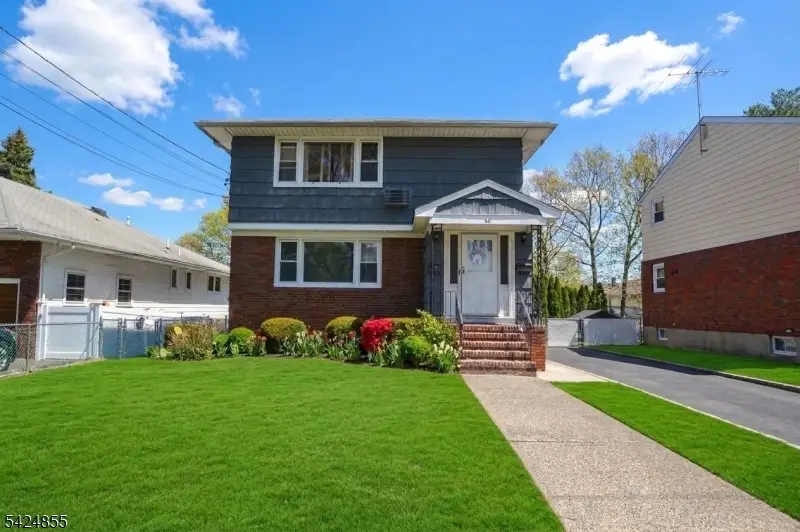 60 Scoles Ave, Clifton, NJ 07012 - #1