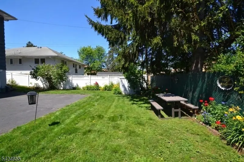 60 Scoles Ave, Clifton, NJ 07012 - #3