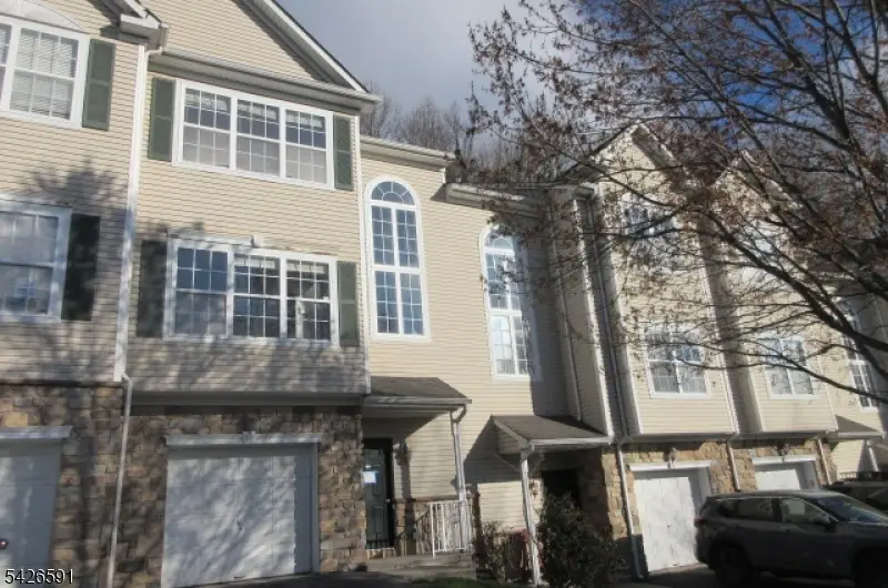 95 Pinehurst Dr, Washington, NJ 07882 - #2