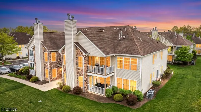 123 Chariot Ct, Piscataway, NJ 08854 - #2