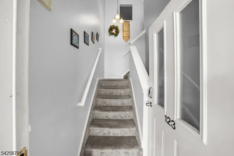 123 Chariot Ct, Piscataway, NJ 08854 - #3