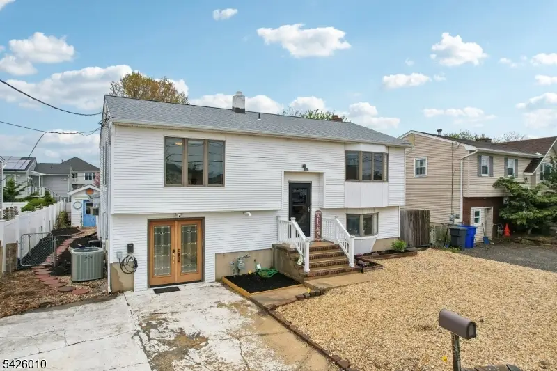 3138 Oceanic Dr, Toms River, NJ 08753 - #2