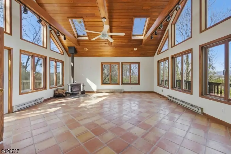117 Linaberry Rd, Knowlton, NJ 07832 - #1