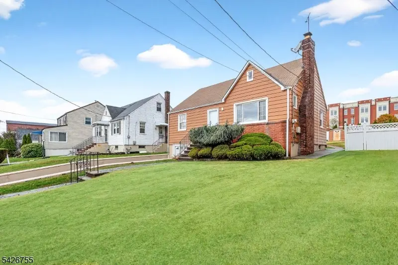 1244 Grandview Ave, Union, NJ 07083 - #1