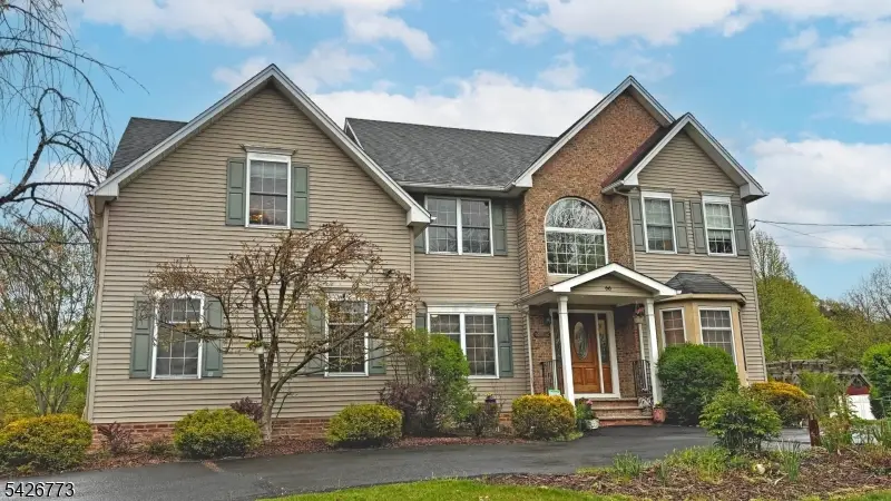 66 Green Valley Dr, Warren, NJ 07059 - #2