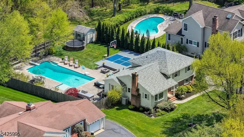 32 Fieldcrest Dr, Scotch Plains, NJ 07076 - #1