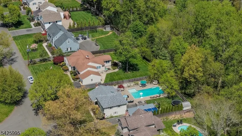 32 Fieldcrest Dr, Scotch Plains, NJ 07076 - #2