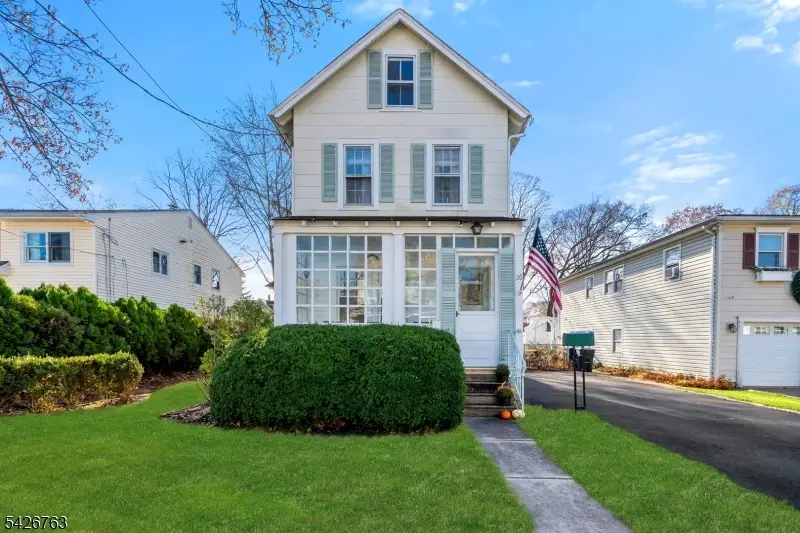 26 Maple Ave, Morris Plains, NJ 07950 - #1