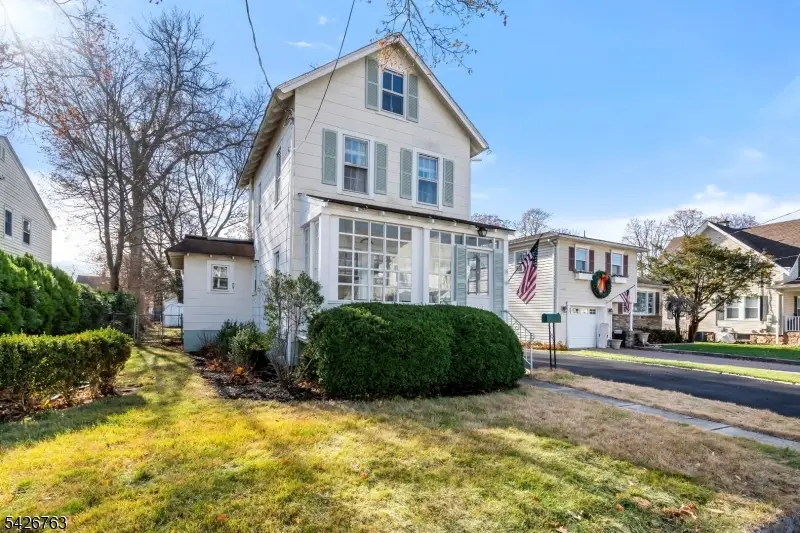 26 Maple Ave, Morris Plains, NJ 07950 - #3
