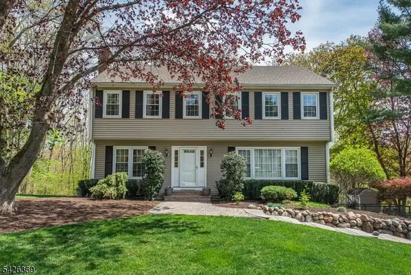 19 Bedford Rd, Mahwah Twp., NJ 07430