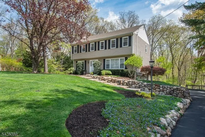 19 Bedford Rd, Mahwah, NJ 07430 - #2