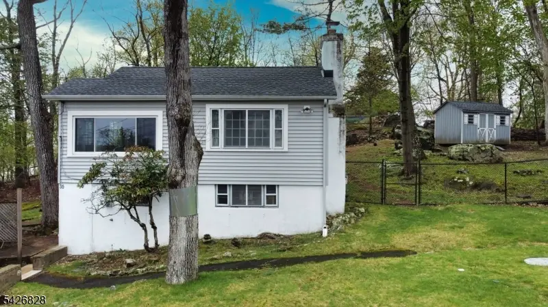 36 Wildwood Shores Dr, Hopatcong, NJ 07843 - #2