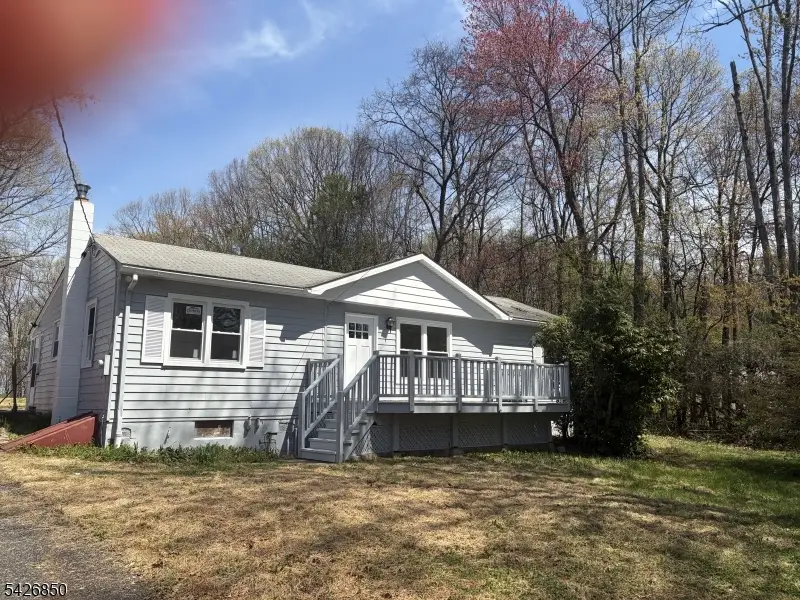 9 Thomas Dr, Independence, NJ 07840 - #1