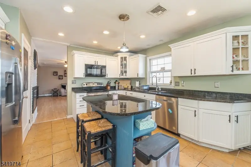 24 Valley View Trl, Lake Mohawk, NJ 07871 - #3