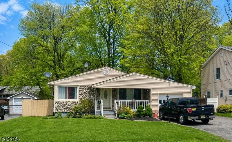 278-280 North Dr, North Plainfield, NJ 07060 - #1