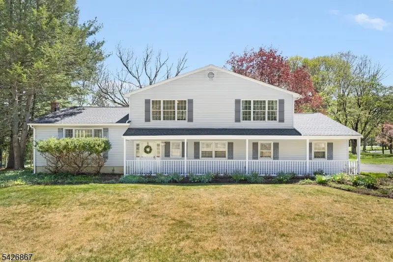 10 Babbitt Rd, Mendham, NJ 07945 - #1