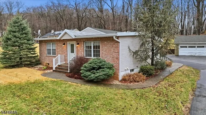 20 Summerfield Rd, White, NJ 07823 - #2