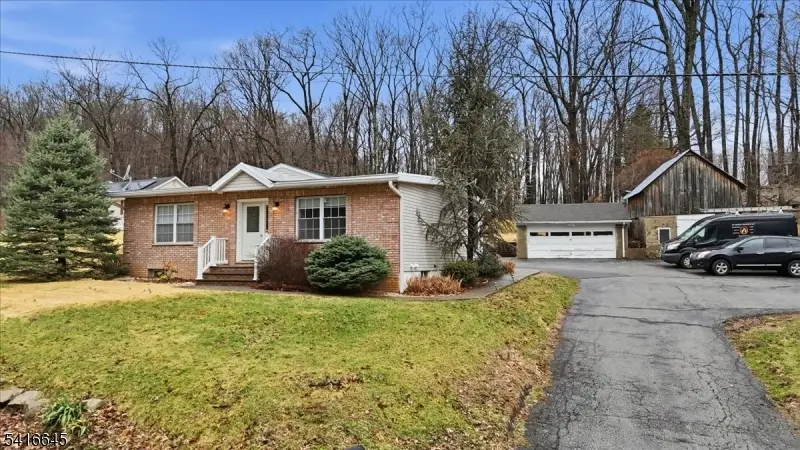 20 Summerfield Rd, White, NJ 07823 - #3