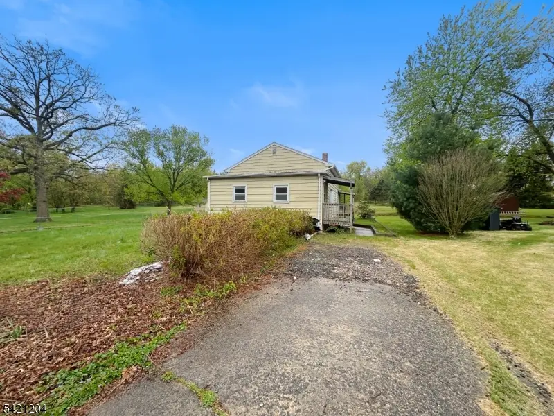 688 Kline Pl, Finderne, NJ 08807 - #2