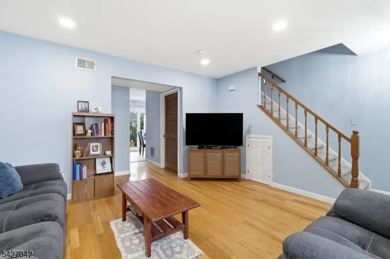 82 Cliffwood Ave, Cliffwood, NJ 07721 - #2