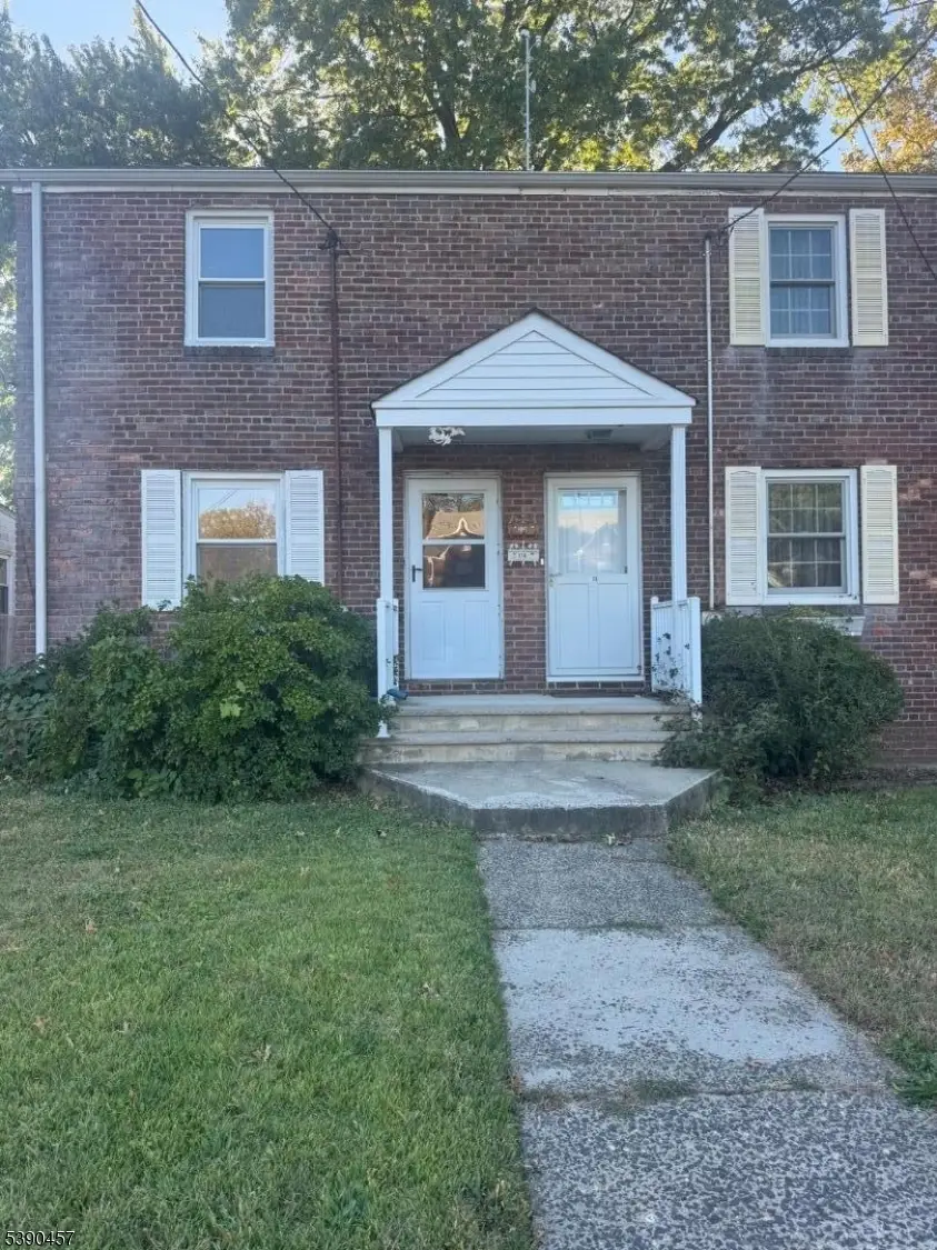 374 Raleigh Rd, Rahway, NJ 07065 - #1