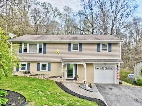 51 Lounsberry Hollow Rd, Vernon Twp., NJ 07461