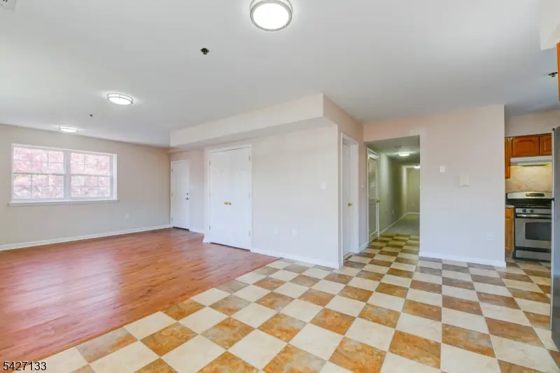 15-21 Oraton St, Newark, NJ 07104 - #3