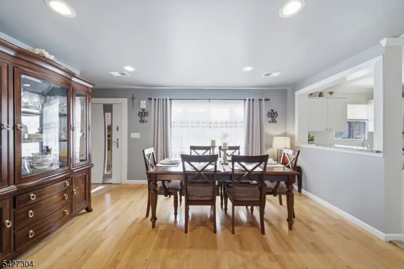 47 Kendall Dr, Parlin, NJ 08859 - #1