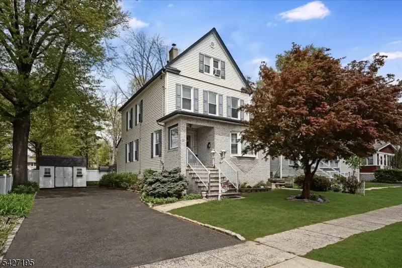 21 W Grant Ave, Roselle Park, NJ 07204 - #1
