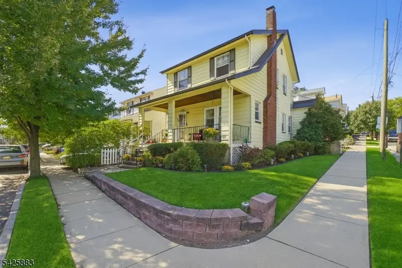 95 Rollinson St, West Orange, NJ 07052 - #1