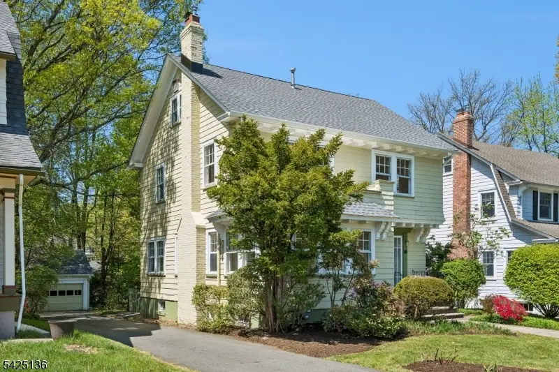 16 Duryea Rd, Montclair, NJ 07043 - #2