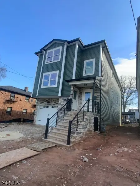 307 Chilton St, Elizabeth, NJ 07208 - #3