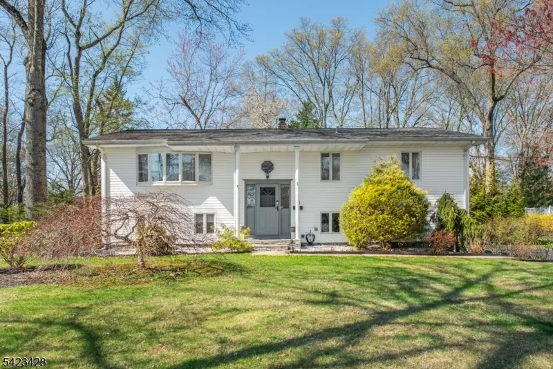 14 Green Dr, East Hanover, NJ 07936 - #1