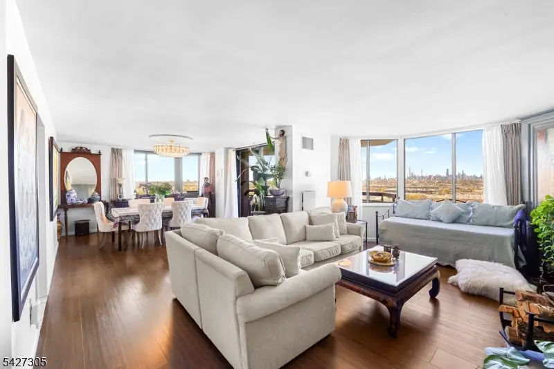 2005 Harmon Cove Tower, Secaucus, NJ 07094 - #2