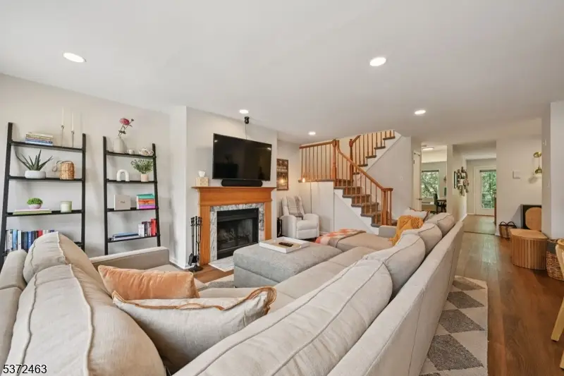 50 Pine St #206, Montclair, NJ 07042 - #1