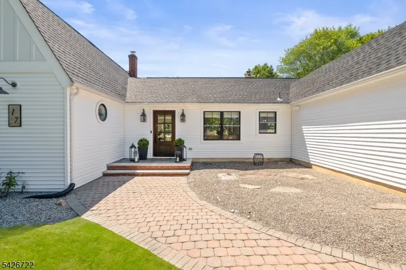 17 Drake Rd, Mendham, NJ 07945 - #2