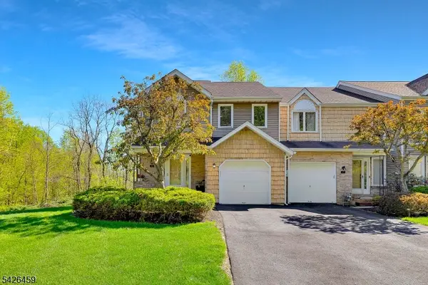 11 Edgefield Dr, Parsippany-Troy Hills Twp., NJ 07950