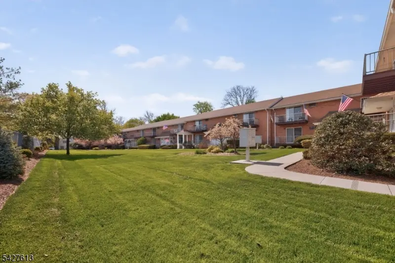 15 Cottage St #11A, Midland Park, NJ 07432 - #2