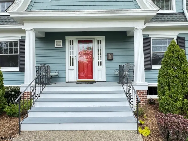 27 Maple Ter, Maplewood, NJ 07040 - #3