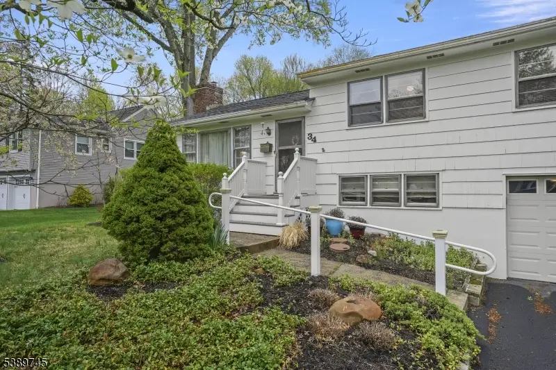 34 Berkshire Drive, Berkeley Heights, NJ 07922 - #3