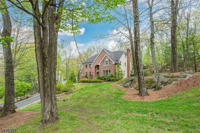 11 Surrey Ln, Lake Mohawk, NJ 07871 - #2