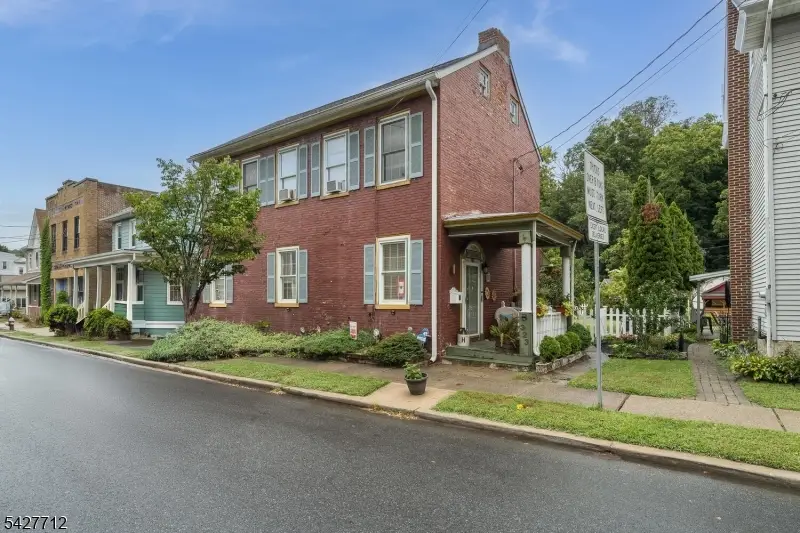 323 Water St, Belvidere, NJ 07823 - #1